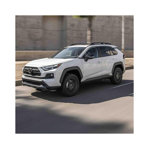 Toyotai RAV 4 Hybrid 41 MPG Eficiencia de combustible Interior espacioso con espacio de carga versátil Asientos de cuero AWD Drive para la venta - Product Image 2