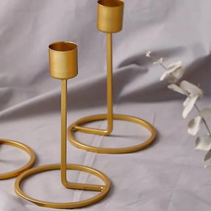 Bougeoir simple doré support en métal élégant pour chandelier unique pour la décoration de la maison fête de mariage et fournitures de cadeaux - Product Image 1