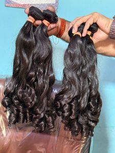 Vente en gros d'extensions de cheveux humains à armure bouclée indienne crue vierge 100% 100% sans perte ni emmêlement garanti - Product Image 2