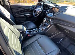 Certificado usado 2015 Ford Escape titanio OEM arranque remoto calentadores de asiento techo corredizo - Product Image 2