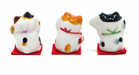 Juego de 3 Imanes de Refrigerador de Cerámica Art Deco Maneki Neko (Gato de la Suerte) de Japón