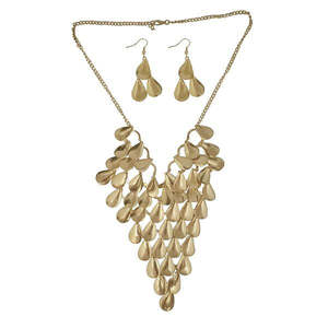 Tip Top Fashions collar llamativo chapado en oro 1106018 moda religiosa Linda serpiente con tachuelas de diamantes para bodas principalmente aleación - Product Image 1