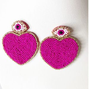 Pendientes de tela bordada con cuentas de inspiración vintage - Product Image 1