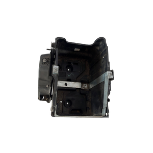ALLOGGIAMENTO BATTERIA FORD Fiesta 6a Serie (08>17) 8V2110723 Benzina - Product Image 1