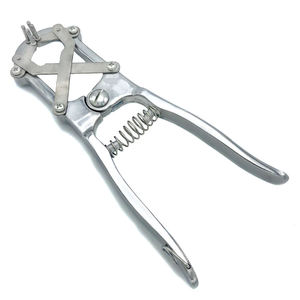 Alicates Elastrator Veterinarios Premium Herramienta de castración de aluminio y caucho Impresión de logotipo personalizado disponible - Product Image 4
