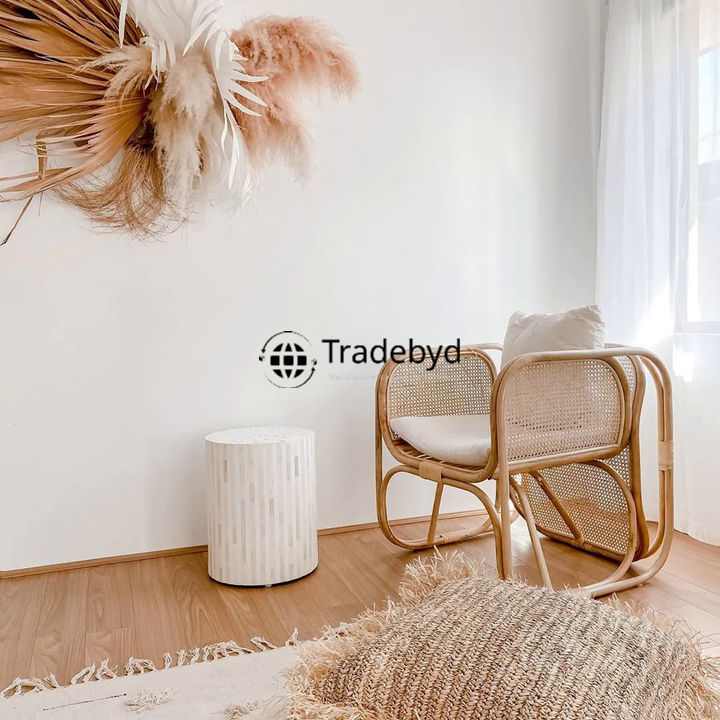 Available in different Colors