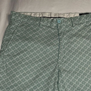 กางเกงขาสั้นโปโลกอล์ฟสำหรับผู้ชายใส่สบายในฤดูร้อน ผลิตจากผ้าเนื้อนุ่ม ระบายอากาศได้ดี น้ำหนักเบา ออกแบบมาเพื่อความสบาย - Product Image 4