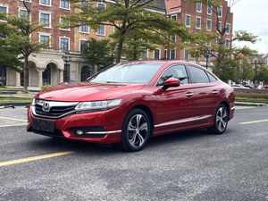 En Stock: Honda Spirior 2016, Sedán 2.4L Automático, Vehículo Usado en Venta - Product Image 3