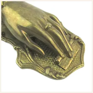 Clipe de mão de latão antigo com design elegante, suporte para notas, decoração de casa em latão vitoriano, aparência simples e elegante, feito na Índia