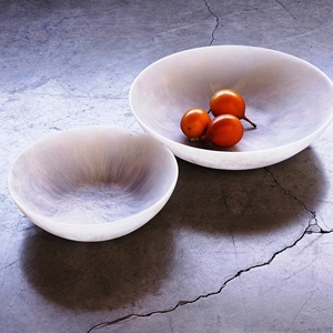 Plato de Servir de Resina Hecho a Mano en Negro y Gris, Pulido, Ecológico, de Origen Indio, Apto para Lavavajillas, Decorativo de Arte Moderno para Fiestas - Product Image 4