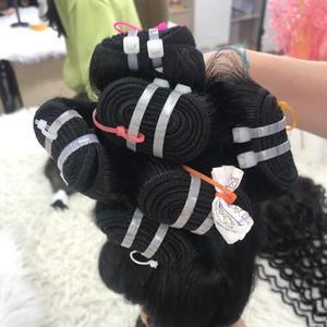 Extensiones onduladas naturales de trama de piel de pelo virgen superventas para mujeres negras de pelo vietnamita - Product Image 3