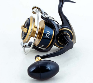 Nouvelle Canne à Pêche Spinning Daiwa Saltiga 18000 H pour Activités de Plein Air, Rapport de Transmission 5.8.1, en Alliage d'Aluminium pour la Pêche en Rivière - Product Image 1