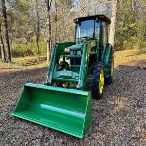 Entrega rápida 75HP Johnn Deeere 5065E MFWD Tractor 4WD Caja de cambios Motor central Rueda dentada Nueva condición En stock - Product Image 4