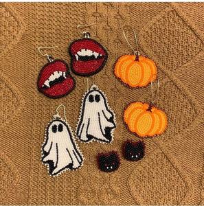 Boucles d'oreilles fantaisie artisanales perlées à la main pour Halloween, pour femmes et filles, style Goth, avec motifs citrouille, cri, fantôme, cercueil, bijoux perlés, boucles d'oreilles personnalisées - Product Image 2