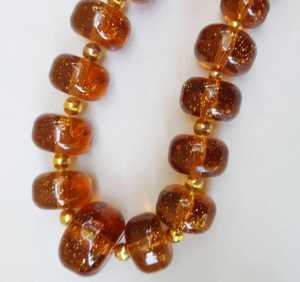 Collar de Cuentas de Resina Ecológicas de Alta Calidad al por Mayor MN EXPORTS, Estilo Ángel con Piedras Preciosas, Tamaños Degradados, Regalos - Product Image 3