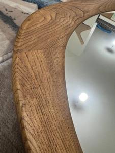 Espejo de Pared Asimétrico Art Deco de Cristal Hecho a Mano, Moderno, con Marco Irregular de Nogal al Mejor Precio - Product Image 3