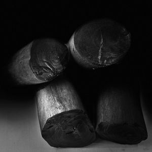 Charbon de bois Halaban sans fumée Merades High Heat Long Burn exporté d'Indonésie pour une utilisation au Qatar - Product Image 1