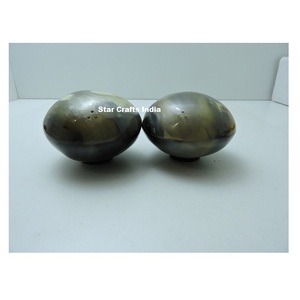 Salières et poivrières en corne de haute qualité, corne naturelle, insert en carton, couvercle en papier, outils pour herbes et épices en provenance d'Inde - Product Image 1