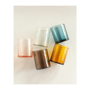 Achetez une couleur unie soufflée à la main de bonne qualité avec une superbe finition martelée pour boire et bougies - Product Image 4