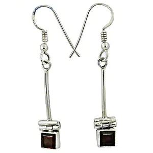 Boucles d'oreilles pendantes géométriques de la marque Rajasthan avec pierre grenat en alliage d'argent, bijoux classiques pour femmes - Product Image 2