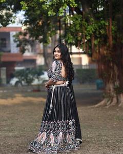 ผ้าจอร์เจียเทียมประดับดาวคุณภาพระดับพรีเมียมพร้อมผ้าซารีและปักเลื่อมผู้ผลิตและผู้จัดจำหน่ายจากซูริค - Product Image 3