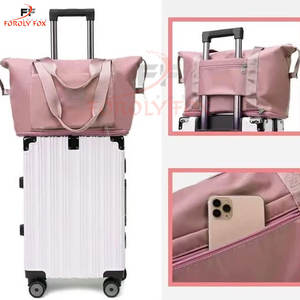 Nouveaux sacs de luxe Weekender vente en gros grand sac de sport concepteur étanche unisexe style voyage logo personnalisé sac de voyage - Product Image 3