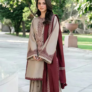 Traje Salwar Kameez de 3 Piezas de Algodón con Bordado, Sin Arrugas y con Protección Solar para Fiestas de Verano - Product Image 1