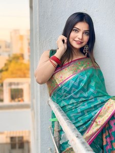 ผ้านุ่มและเรียบเนียนทันสมัยมากผ้าไหมทอส่าหรีสำหรับผู้หญิงส่าหรีแบบไม่มีตะเข็บเสื้อสำหรับงานเลี้ยงคิตตี้พิเศษ - Product Image 6