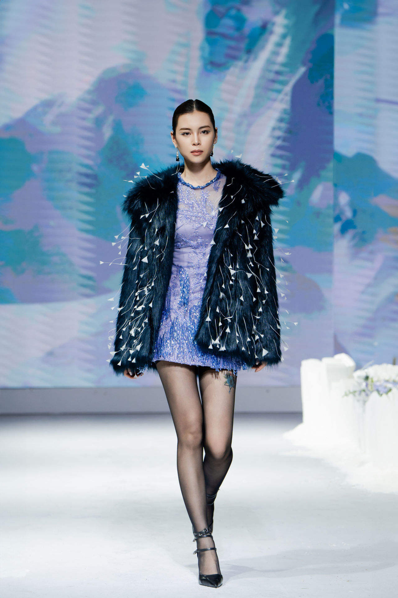 สีน้ำเงิน