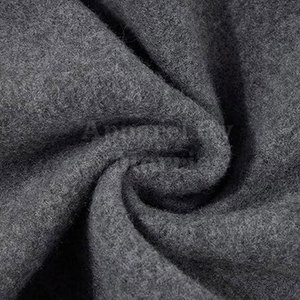 Sudadera con capucha para hombre, estilo urbano, con paneles de color en contraste, disponible en stock. - Product Image 6