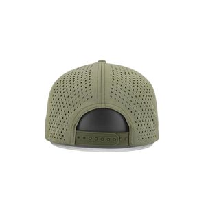 Gorra de Golf Ligera y Transpirable con Orificios Cortados con Láser, Logotipo de Goma Personalizado, Visera Plana, Impermeable, con Cierre a Presión para Comodidad Durante Todo el Día - Product Image 4