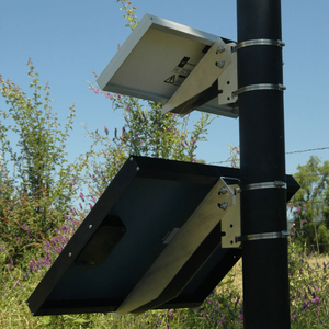 Support latéral à bras unique pour poteau Tamarack Solar UNI-SA |   24 pôles Sch 40 |   Vitesse maximale de 90 MPH |   Aluminium de la série 5000 |   Garantie de 10 ans - Product Image 6