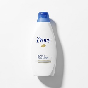 Lait corporel Dove avec formule enrichie en vitamines et extraits naturels pour une hydratation et une réparation intensives de la peau - Product Image 2