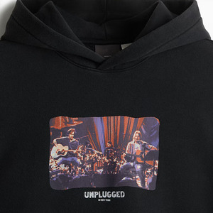 Pull à capuche surdimensionné Offre Spéciale pour hommes Logo graphique à la mode en coton mélangé de haute qualité personnalisable pour l'hiver - Product Image 2