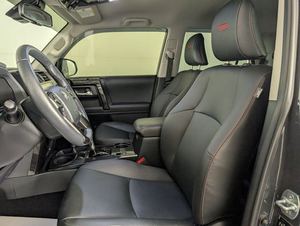 Propre utilisé 2023 pour Highlander XLE AWD direction gauche 50001-75000 Miles - Product Image 3