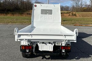 Offre promotionnelle : Camion à benne basculante Suzuki Carry d'occasion de 1997, faible kilométrage - Product Image 4