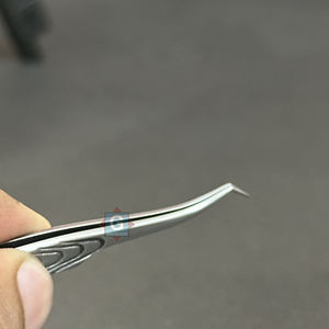 Pinces à cils professionnelles Gray Rocks, design personnalisé, pour extensions de cils, acier inoxydable, pointe dentelée tranchante, durables - Product Image 6