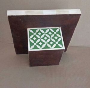 Soporte de pastel decorativo de hueso real con inserción moderna para exhibición de postres, soporte de servidor de repostería de resina y madera inspirado en el estilo Ins - Product Image 3