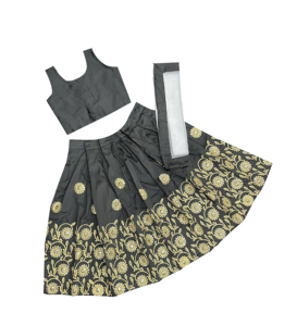 Ensemble Lehenga et Choli sans manches noir brodé Shoryam Fashion pour petites filles – Tenue ethnique élégante indienne pour fêtes - Product Image 2
