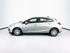 Chevrolet Cruze LS Hatchback FWD 2019 Económico con Volante a la Izquierda/Derecha - Product Image 5