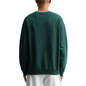 Vente en gros de sweat-shirt brodé en molleton de coton épais de coupe régulière à col rond 240gsm pour hommes - Product Image 4