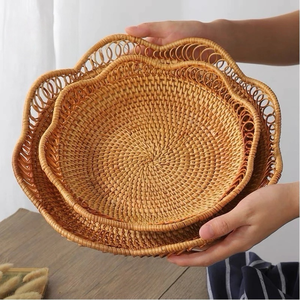 ชามหวายขอบหยักสำหรับตกแต่งทำด้วยมือดีไซน์แบบโค้ง - Product Image 1