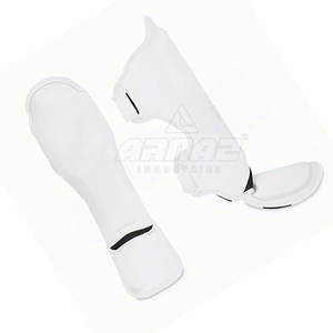 Protector de Espinilla con Acolchado Reforzado y Soporte Estable, con Interior Suave y Cobertura Equilibrada - Product Image 2