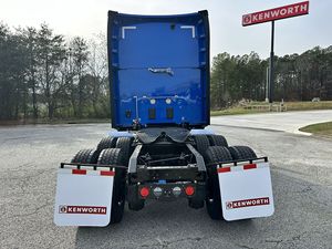 Camion Kenworth T680 neuf, 12,9 L, 6 cylindres, 405 ch, moteur Axle-Tri, Cummins X15, 6x4, carburant diesel, transmission AMT, conduite à gauche - Product Image 6