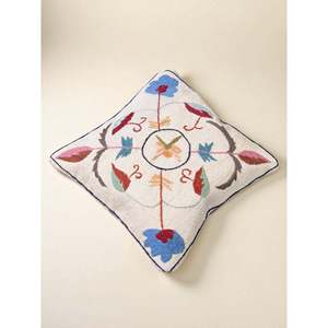 Funda de Cojín Bordada a Mano Suzani de 45 x 45 cm, Elegante Accesorio para Almohada - Product Image 4