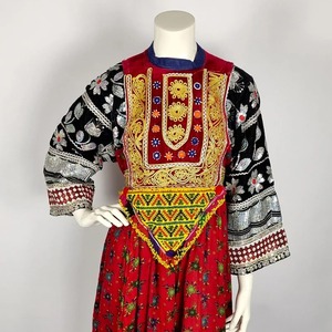 Robe régionale afghane de haute qualité pour femmes nouveau Design robe Kuchi afghane brodée à manches longues en bas quantité minimale de commande - Product Image 1