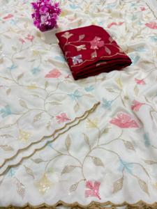 Sari en Georgette de Soie Premium avec Broderie de Paillettes et Bordure Arco en Zari Doré pour Mariage et Diwali - Product Image 4