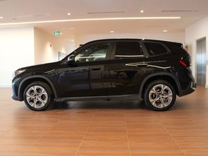 BMW X1 2025 USADO, Volante a la Izquierda/Derecha - Product Image 2