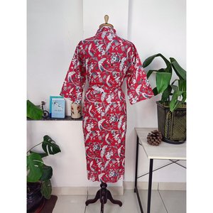 Robe d'été Bohème Chic en Coton Kimono Imprimé Floral Sauvage Rouge Fait Main XS Les Vacances Légères La Plage de Luxe Indienne - Product Image 4