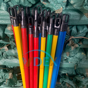 Grossiste vietnamien de bâton de vadrouille Matériau de bonne qualité | Bâton de vadrouille bon marché Bâton de balai long en bois Taille 120*2.2cm - Product Image 5